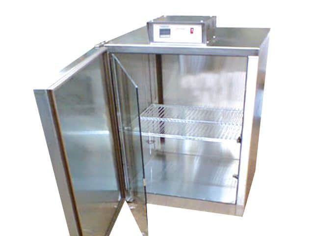 Non Fan Forced Incubator 500L Capacity - Model IA50